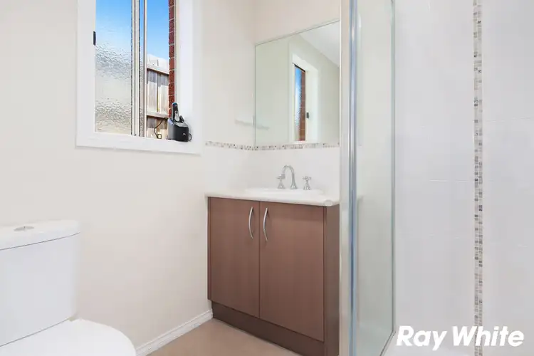 Seventh view of Homely house listing, 8 Midsummer Lane, Drouin VIC 3818