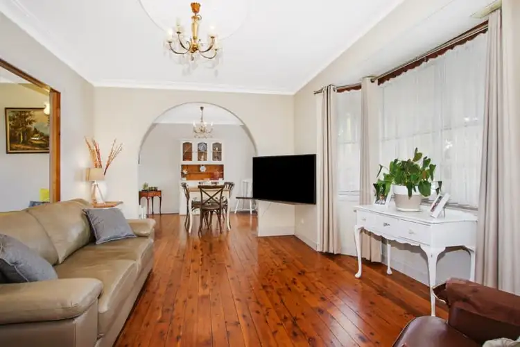 Fifth view of Homely house listing, 4 Parkland Drive, Wodonga VIC 3690