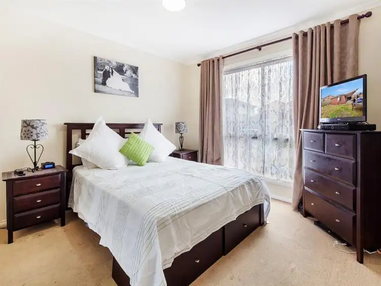 Seventh view of Homely house listing, 1 Cottage Close, Roxburgh Park VIC 3064