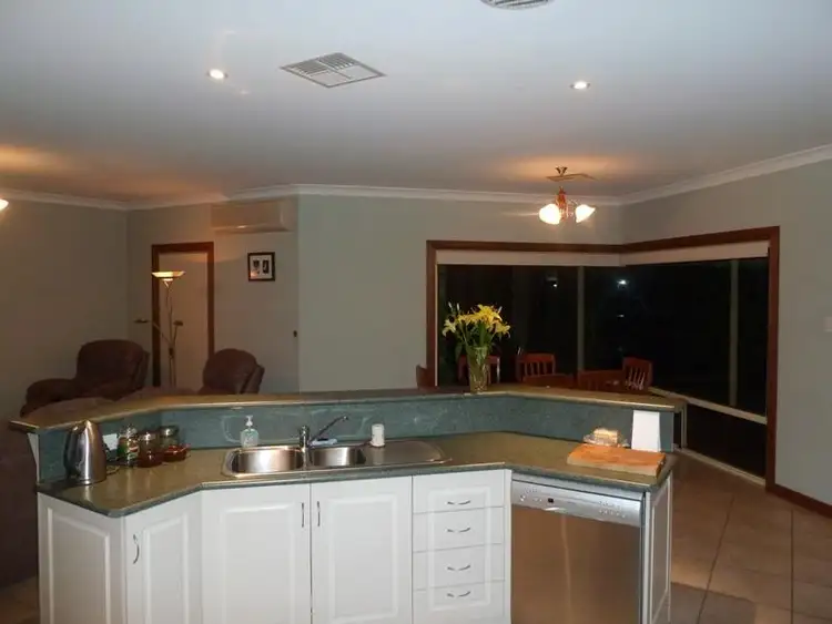 Fifth view of Homely house listing, 11 Oakridge Crescent, Mount Gambier SA 5290