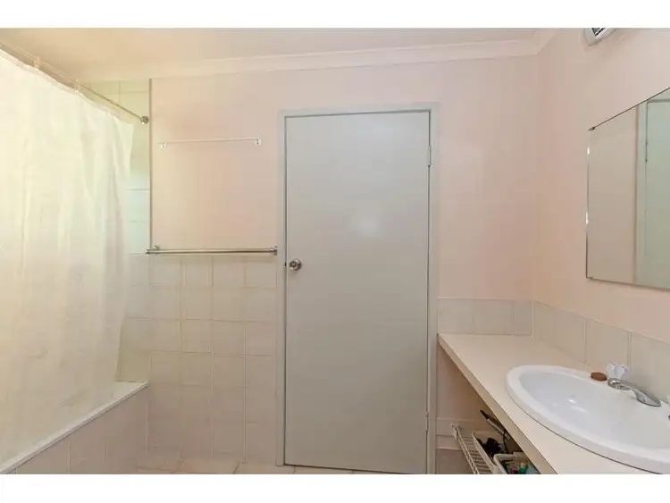 Sixth view of Homely house listing, 7 Perulpa Street, Coochiemudlo Island QLD 4184