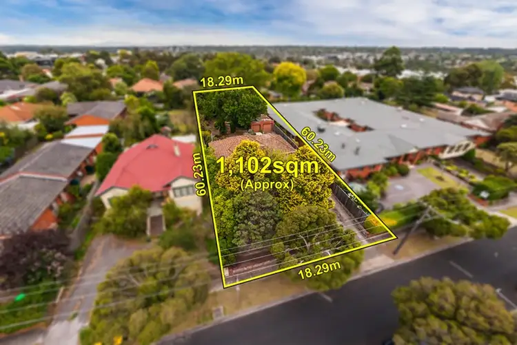 18 Edwards Street, Burwood VIC 3125