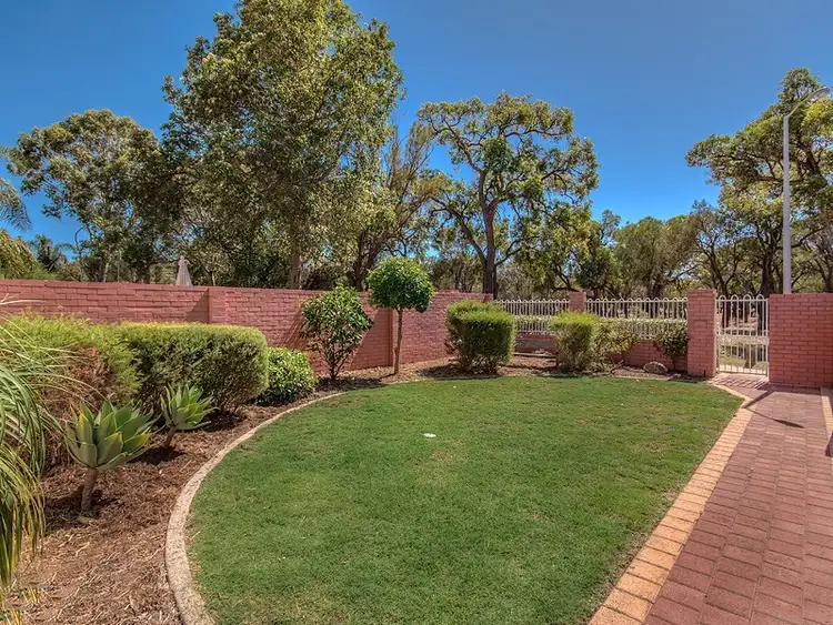 Second view of Homely house listing, 16 Roach Place, Orelia WA 6167