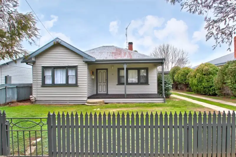 Main view of Homely house listing, 15 Lisfarron Avenue, Cobram VIC 3644
