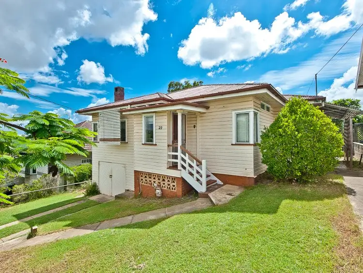 29 Philip Street, Hawthorne QLD 4171