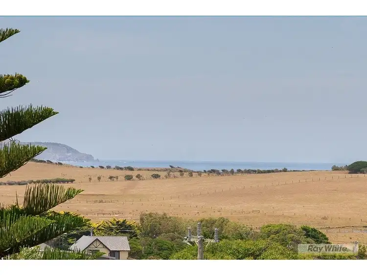 Sixth view of Homely house listing, 5 Hollywood Crescent, Smiths Beach VIC 3922
