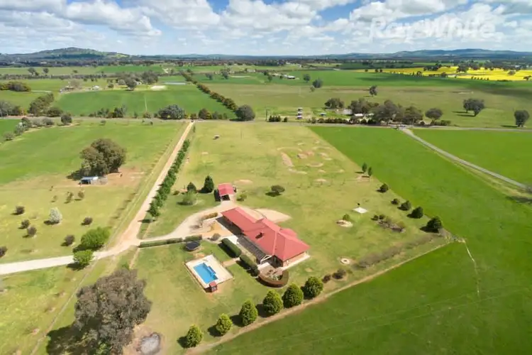 508 Burma Road, Table Top NSW 2640