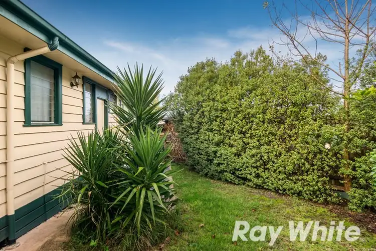 Seventh view of Homely house listing, 2 Kingsclere Street, Vermont VIC 3133