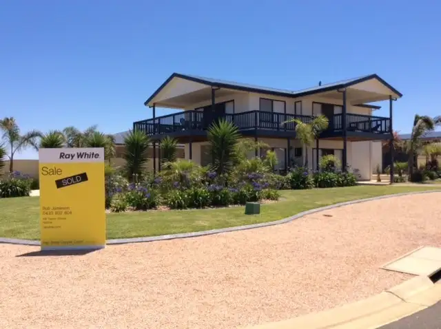 9 Timaru Way, North Beach SA 5556