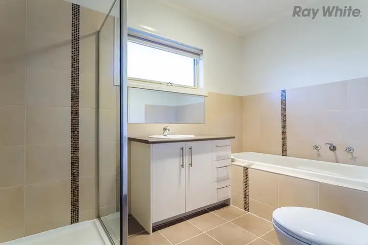 Fifth view of Homely house listing, 1/53 Saratoga Crescent, Keilor Downs VIC 3038