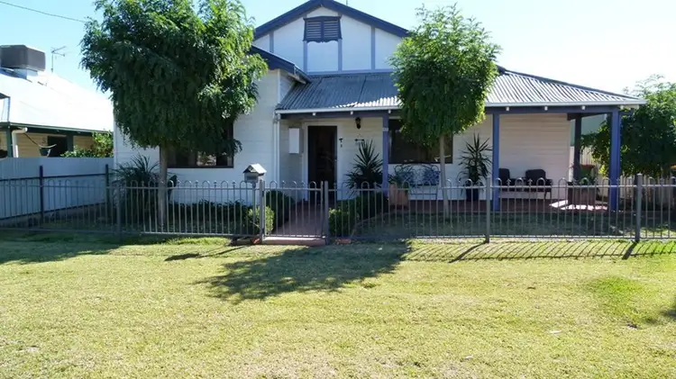 63 Farrand Street, Forbes NSW 2871