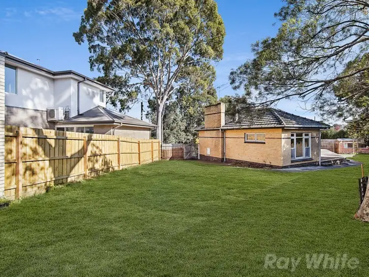 Fifth view of Homely house listing, 2 Merton Close, Mount Waverley VIC 3149