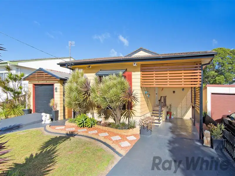 Main view of Homely house listing, 40 Manuka Parade, Gorokan NSW 2263