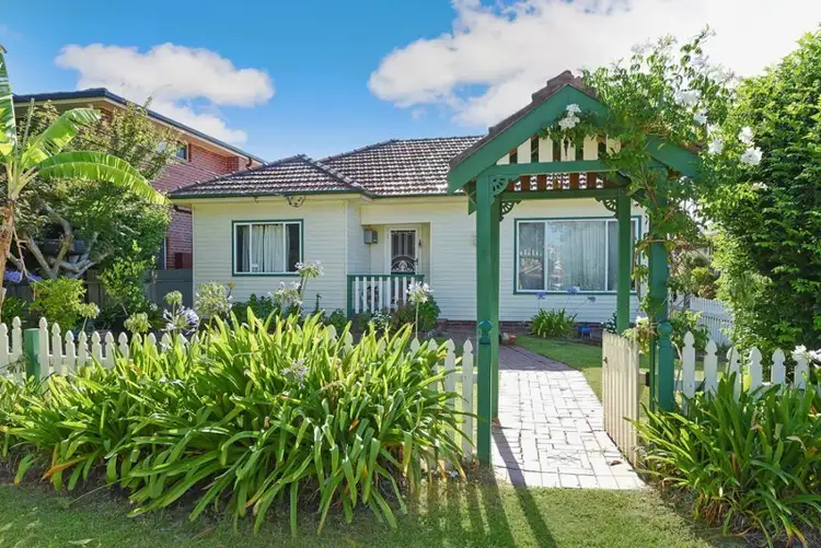 1/8 Rosamond Street, Hornsby NSW 2077