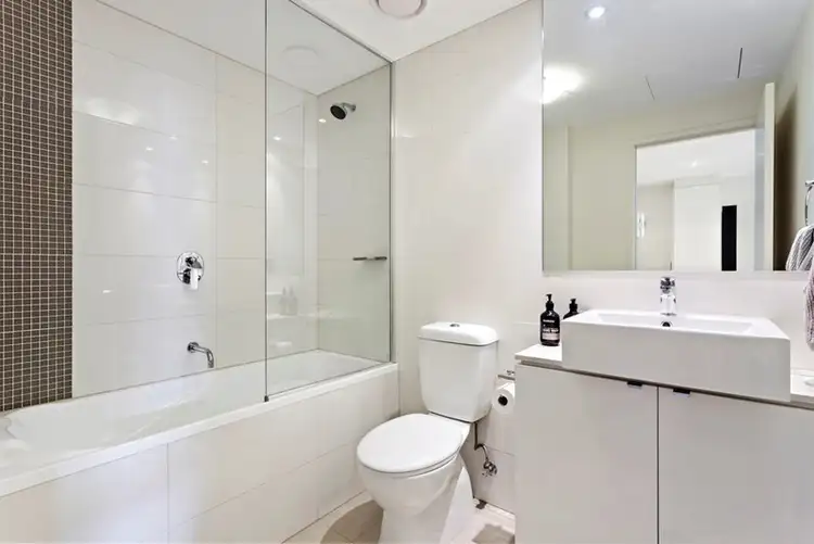 Third view of Homely apartment listing, 14/4 William Street, Murrumbeena VIC 3163