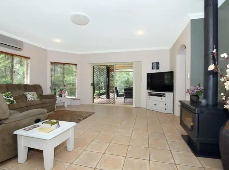 Fifth view of Homely house listing, 2 Leanne Court, Highfields QLD 4352