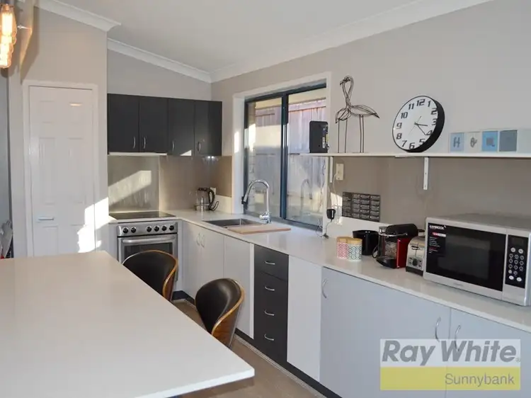 Fifth view of Homely house listing, 7 Green Place, Durack QLD 4077