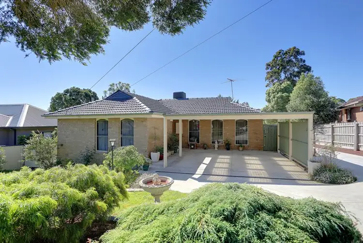 19 Roseman Road, Chirnside Park VIC 3116