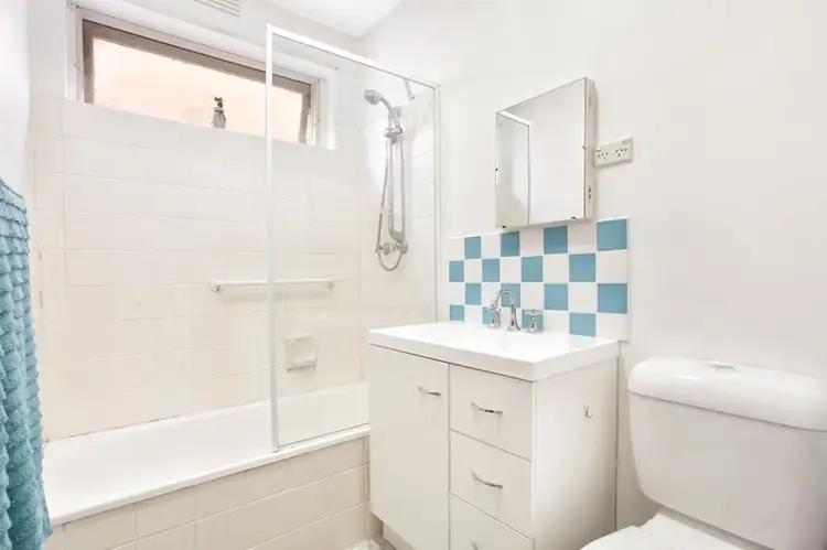 Fifth view of Homely apartment listing, 4/5 Gnarwyn Road, Carnegie VIC 3163