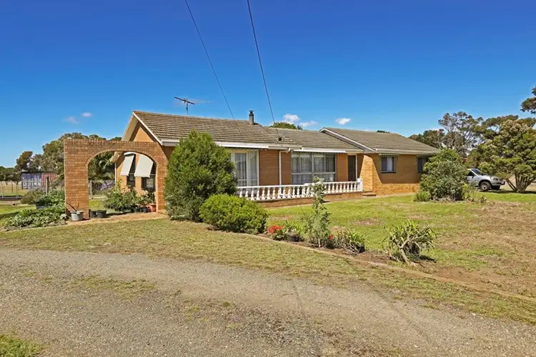 105 Lovely Banks Road, Lovely Banks VIC 3221