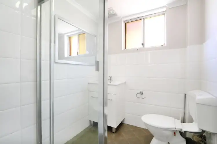Fourth view of Homely unit listing, 4/35 The Avenue, Hurstville NSW 2220