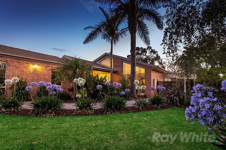 10 Lawncliffe Court, Rowville VIC 3178