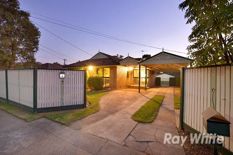 8 Glenfern Road, Ferntree Gully VIC 3156