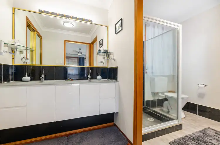 Seventh view of Homely house listing, 17 Bovard Court, Horsley NSW 2530