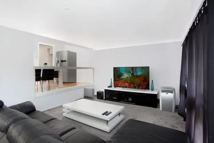 11 Cristina Avenue, Niagara Park NSW 2250