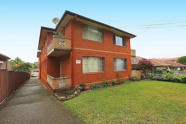 8/4 Campbell Street, Punchbowl NSW 2196