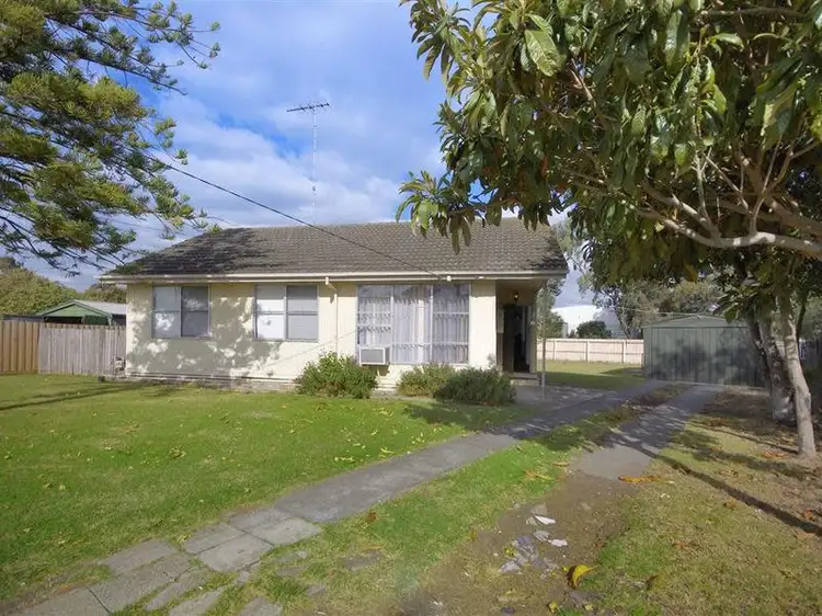 Fifth view of Homely house listing, 2 Nowra Court, Norlane VIC 3214