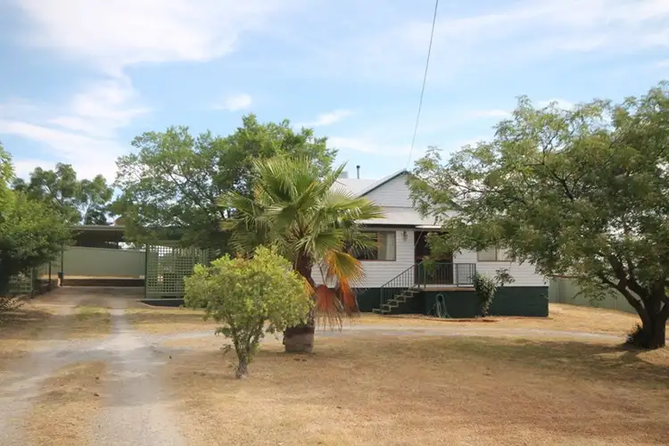 10 William Street, Young NSW 2594
