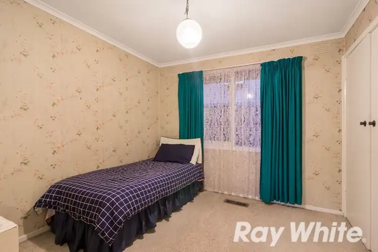 Seventh view of Homely house listing, 2 Cambara Court, Vermont South VIC 3133