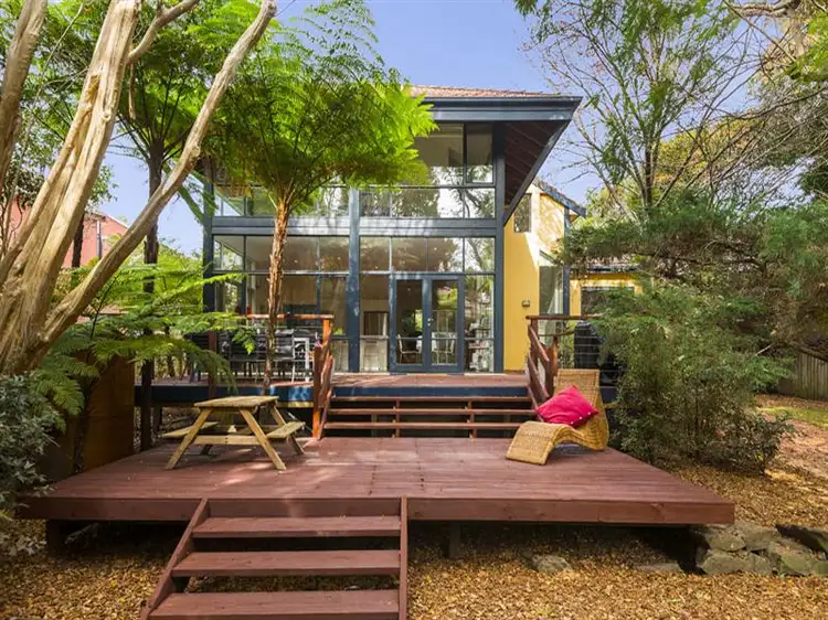 11 Sunnyside Crescent, Castlecrag NSW 2068