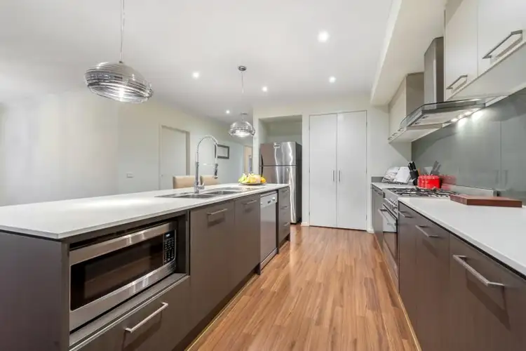 Sixth view of Homely house listing, 25 Jirrahlinga Terrace, Craigieburn VIC 3064