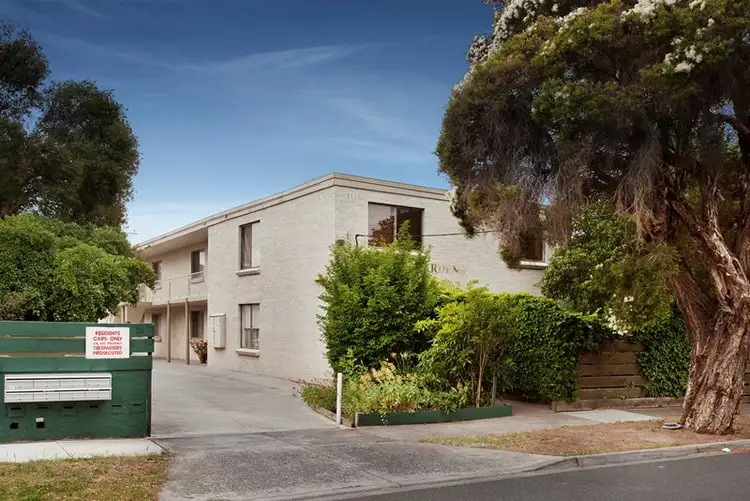 Second view of Homely apartment listing, 4/24 Rushall Street, Fairfield VIC 3078