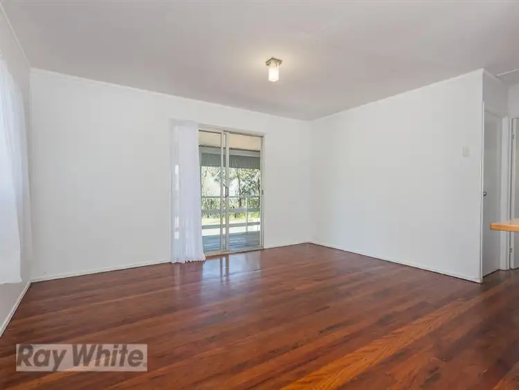 Fifth view of Homely house listing, 2 Pandanus Street, Coochiemudlo Island QLD 4184