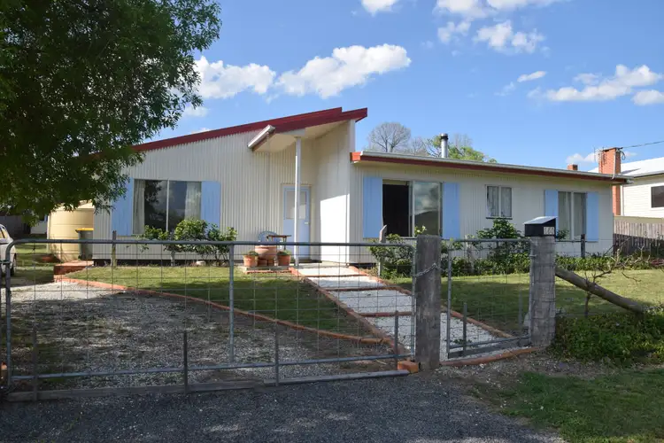 150 Molesworth Street, Tenterfield NSW 2372