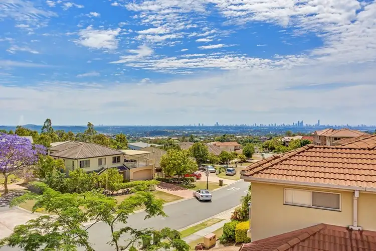 1/86 Kincaid Drive, Highland Park QLD 4211