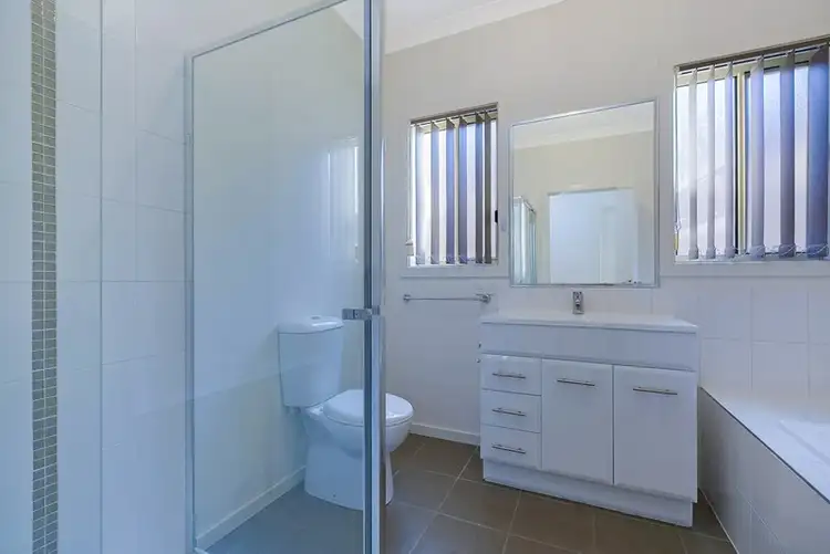 Seventh view of Homely house listing, 4 Dolphin Drive, South Morang VIC 3752