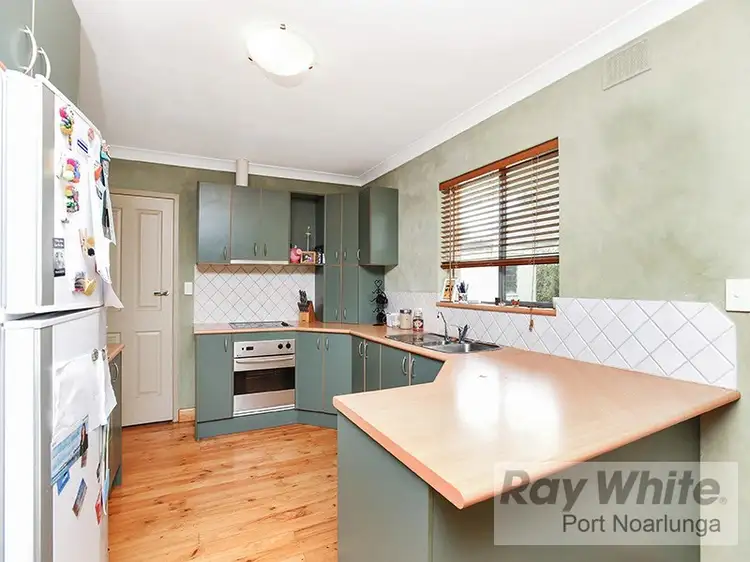 Fifth view of Homely house listing, 8 Botanic Grove, Hackham SA 5163