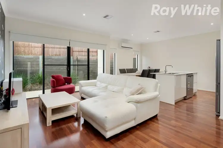 Fourth view of Homely townhouse listing, 33 Zara Close, Bundoora VIC 3083