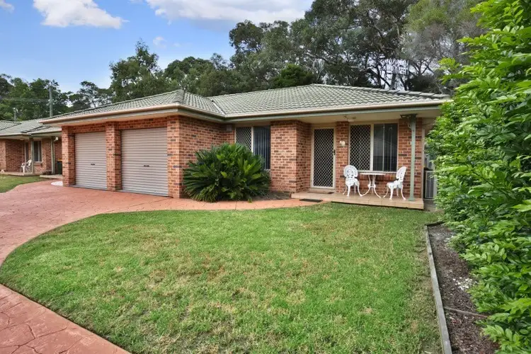 4/2 Maleen Street, Bomaderry NSW 2541
