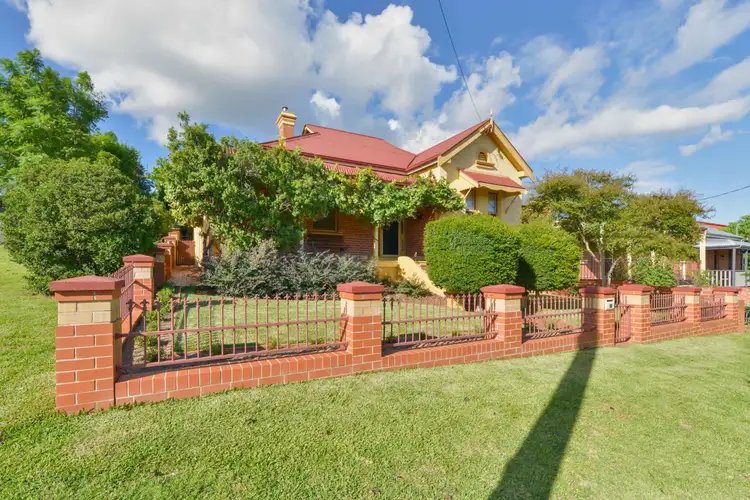 42 Carthage Street, Tamworth NSW 2340