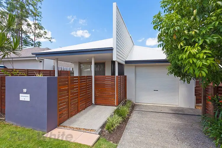 19 Barrington Street, Springfield Lakes QLD 4300