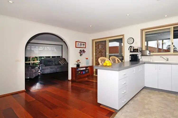 7 Exford Crt., Carrum Downs VIC 3201