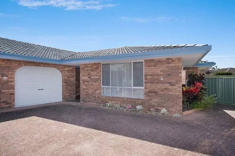 2/23 Casuarina Close, Yamba NSW 2464