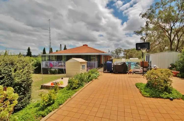 70 Jacksons Road, Young NSW 2594
