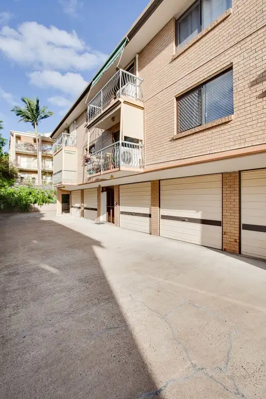 Second view of Homely unit listing, 4/42 Macaulay Street, Coorparoo QLD 4151