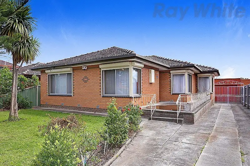 Main view of Homely house listing, 71 Huskisson Avenue, Lalor VIC 3075